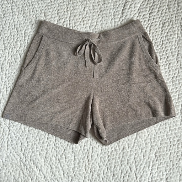 Barefoot Dreams CozyChic Ultra Lite Classic Shorts in Pewter - Picture 3 of 9